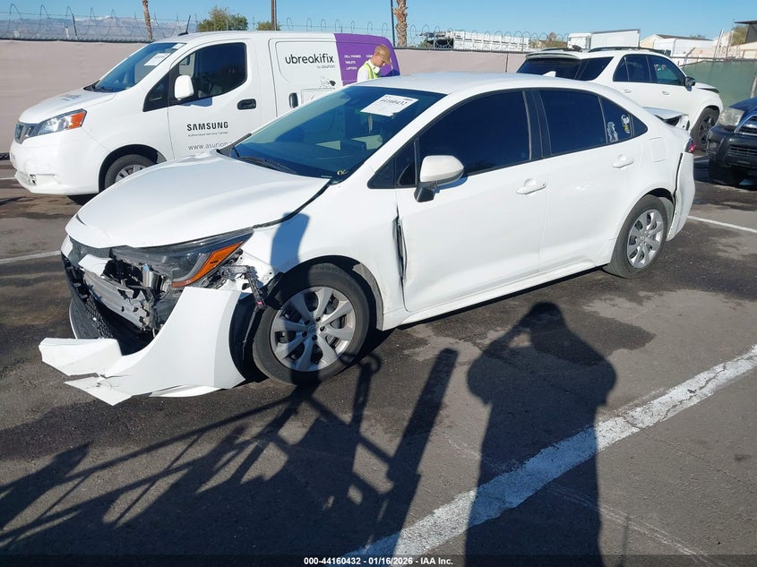 2022 Toyota Corolla VIN 5YFEPMAE3NP339464 IAAI salvage auction — FRONT & REAR, Salvage Title, sold $4,850 on 2026-07-31 (photo 2)