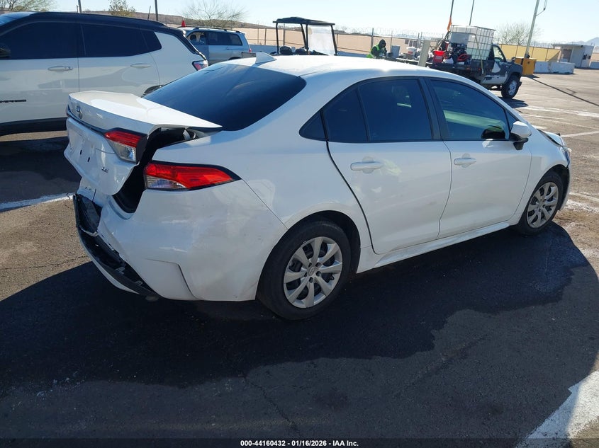 2022 Toyota Corolla VIN 5YFEPMAE3NP339464 IAAI salvage auction — FRONT & REAR, Salvage Title, sold $4,850 on 2026-07-31 (photo 4)