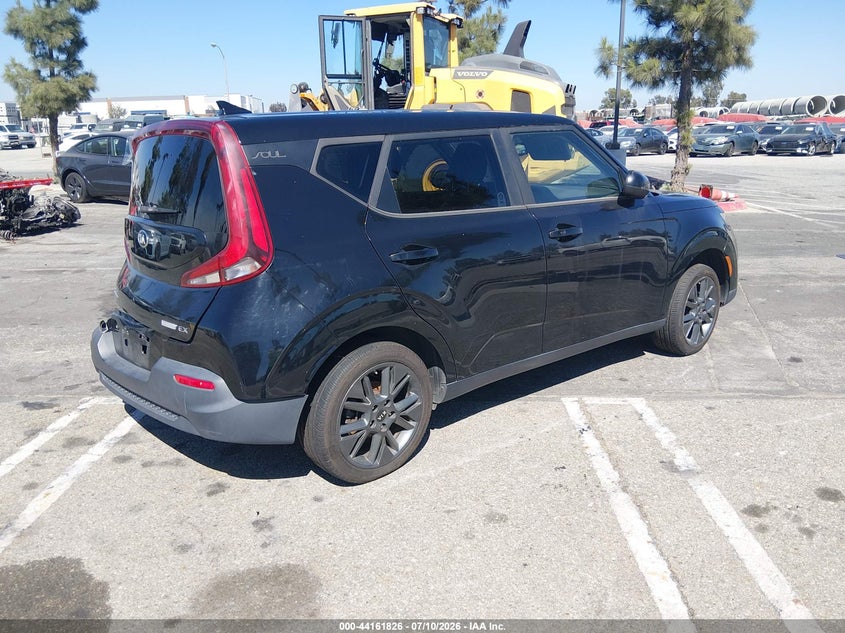 2020 Kia Soul VIN KNDJ33AU2L7724668 IAAI salvage auction — LEFT REAR, Salvage (California), sold $25 on 2026-07-28 (photo 4)