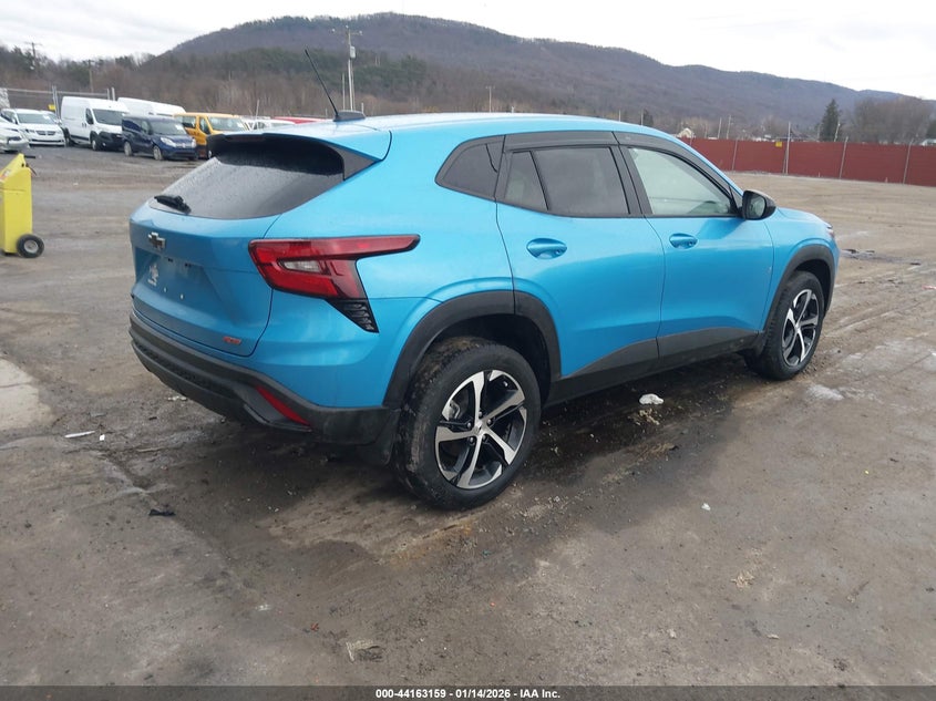 2025 Chevrolet Trax VIN KL77LGEP1SC116701 IAAI salvage auction — LEFT FRONT, Salvage (Pennsylvania), sold $6,050 on 2026-07-29 (photo 4)