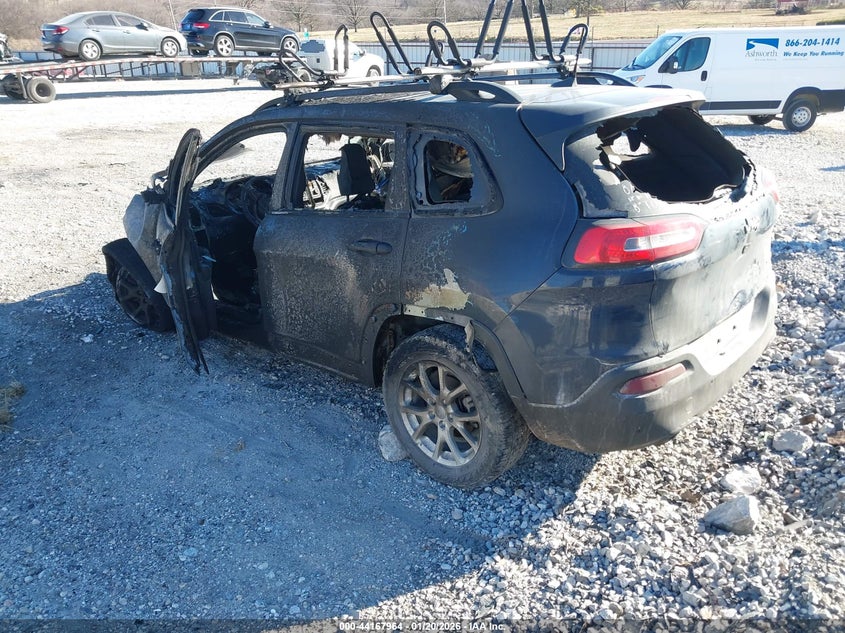 2016 Jeep Cherokee VIN 1C4PJLAB6GW319164 IAAI salvage auction — BURN, Non-Repairable (Tennessee), sold $75 on 2026-08-31 (photo 3)