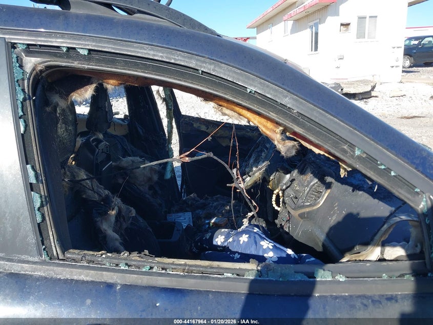 2016 Jeep Cherokee VIN 1C4PJLAB6GW319164 IAAI salvage auction — BURN, Non-Repairable (Tennessee), sold $75 on 2026-08-31 (photo 5)