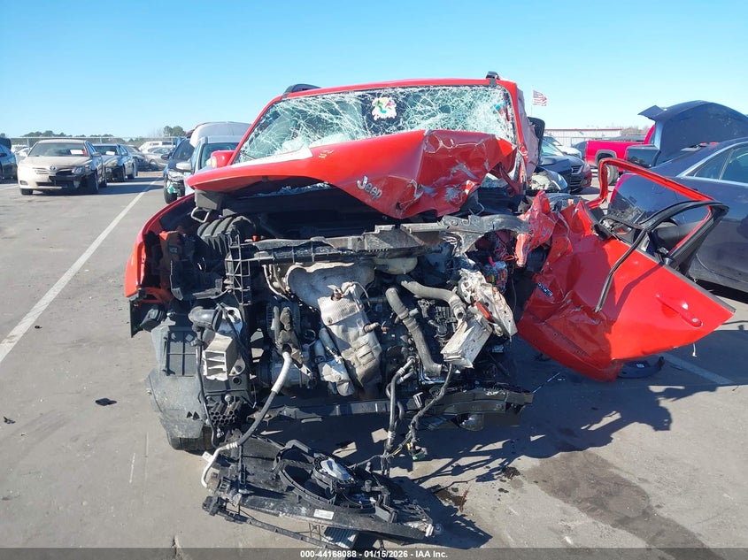 2017 Jeep Renegade VIN ZACCJBBB2HPF86730 IAAI salvage auction — FRONT END, Salvage Title, sold $150 on 2026-08-19 (photo 6)