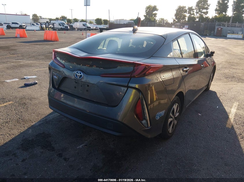 2018 Toyota Prius prime VIN JTDKARFP5J3092690 IAAI salvage auction — FRONT END, Salvage (California), sold $5,400 on 2026-07-17 (photo 4)