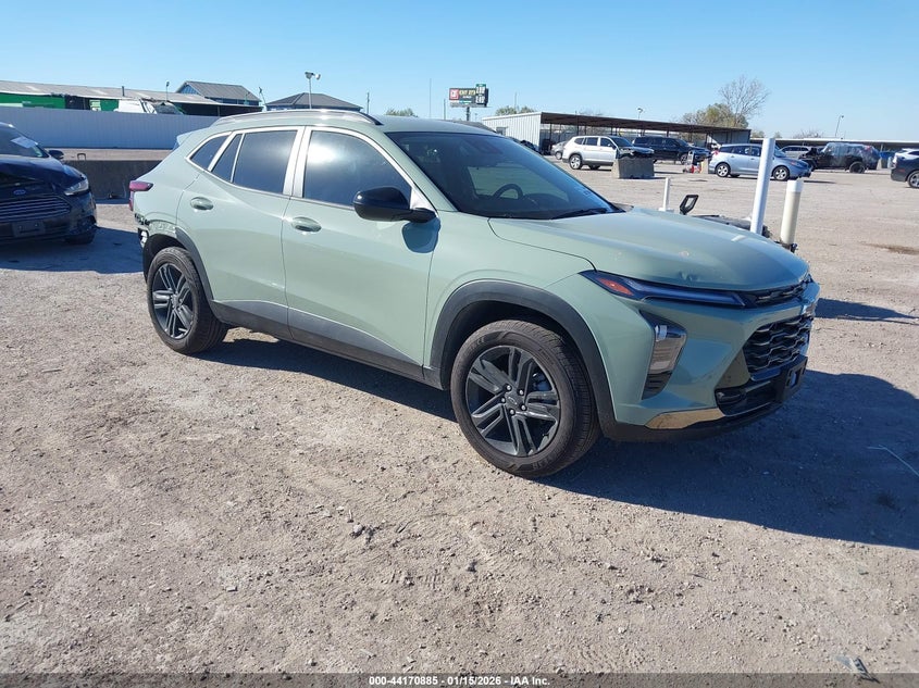 2025 Chevrolet Trax VIN KL77LKEP3SC304221 — IAAI salvage auction photo