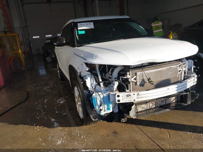 2021 Chevrolet Trailblazer VIN KL79MMS23MB110419 IAAI salvage auction — FRONT END, Other, sold $2,750 on 2026-07-22 (photo 1)