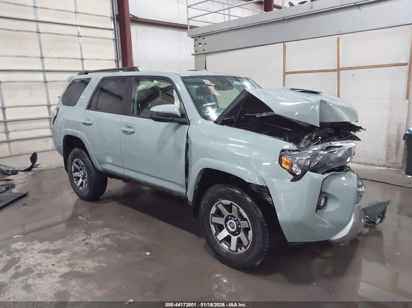 2022 Toyota 4runner VIN JTEPU5JR0N6083314 — IAAI salvage auction photo