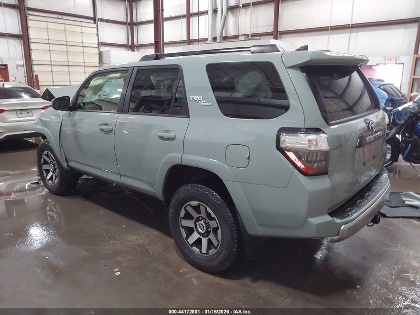 2022 Toyota 4runner VIN JTEPU5JR0N6083314 IAAI salvage auction — FRONT END, Salvage Title, sold $11,300 on 2026-08-21 (photo 3)