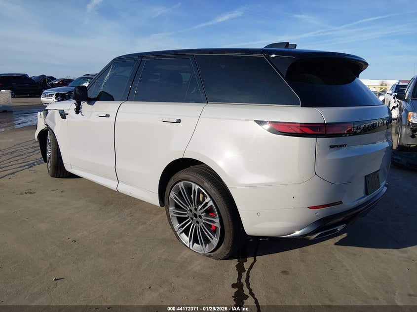 2025 Land Rover Range Rover Sport VIN SAL1L9FU9SA464484 IAAI salvage auction — Front End, Salvage, sold $37,025 on 2026-07-08 (photo 3)