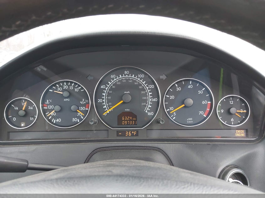2002 Mercedes-benz Sl-klasse VIN WDBFA68F52F201801 IAAI salvage auction — FRONT END, Clear (Missouri), sold $5,400 on 2026-07-31 (photo 7)