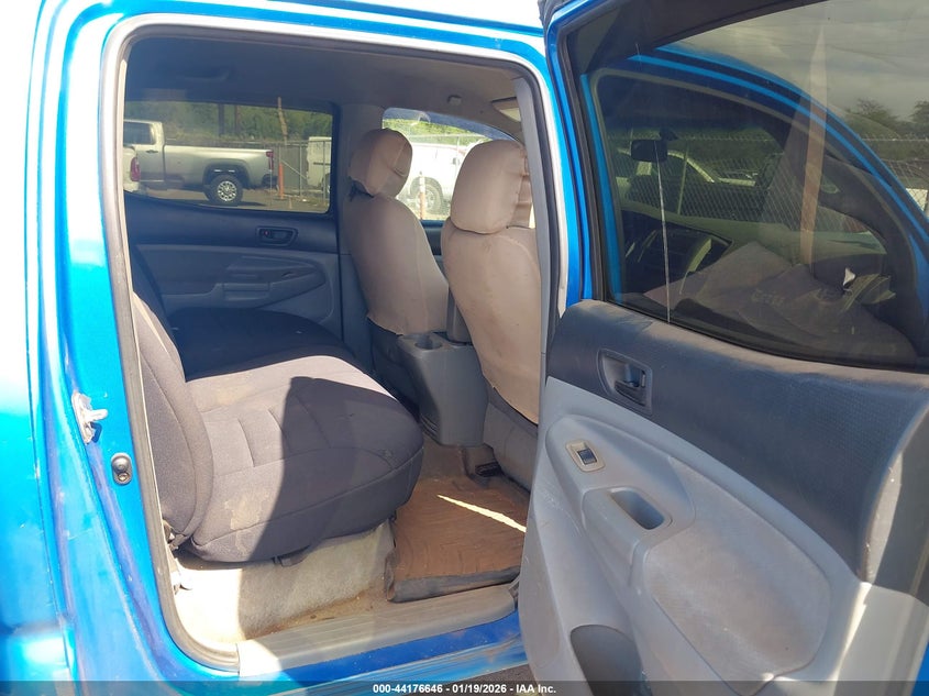 2006 Toyota Tacoma VIN 5TEJU62N36Z304405 IAAI salvage auction — FRONT END, Clear (Hawaii), sold $25 on 2026-07-28 (photo 8)