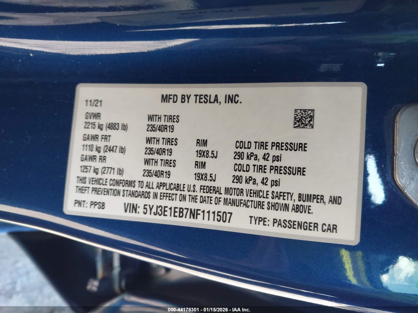 2022 Tesla Model 3 VIN 5YJ3E1EB7NF111507 IAAI salvage auction — REAR END, Salvage Title, sold $25 on 2026-07-30 (photo 9)