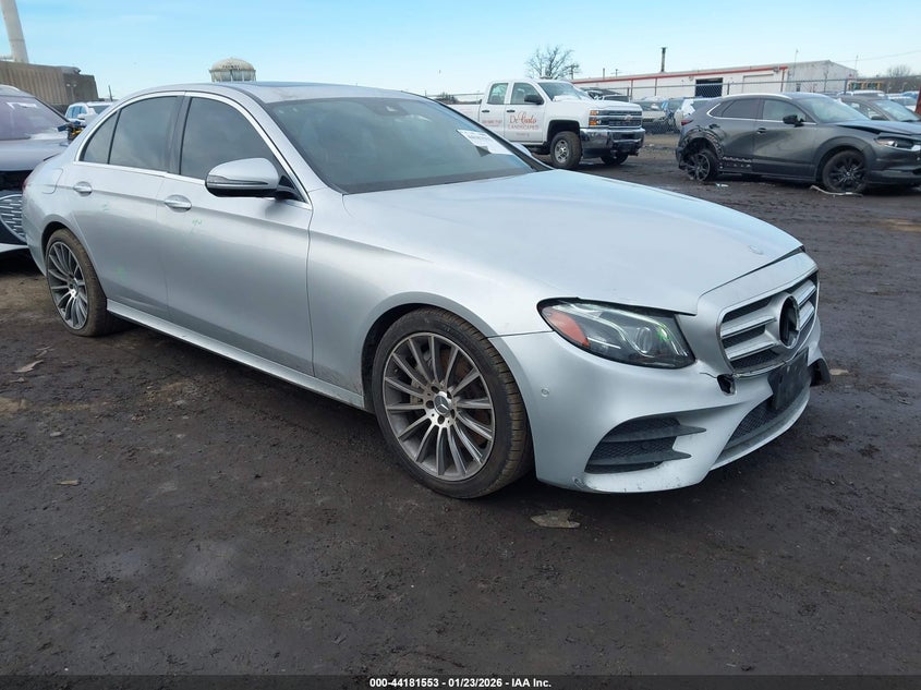 2017 Mercedes-benz E-klasse VIN WDDZF4KB5HA022387 IAAI salvage auction — FRONT END, Salvage Title, sold $5,800 on 2026-08-20 (photo 1)