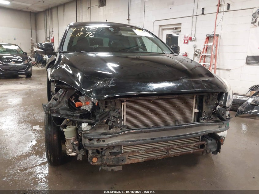 2015 Volvo Xc60 VIN YV4902RC6F2565914 IAAI salvage auction — FRONT END, Salvage Title, sold $2,825 on 2026-07-20 (photo 6)
