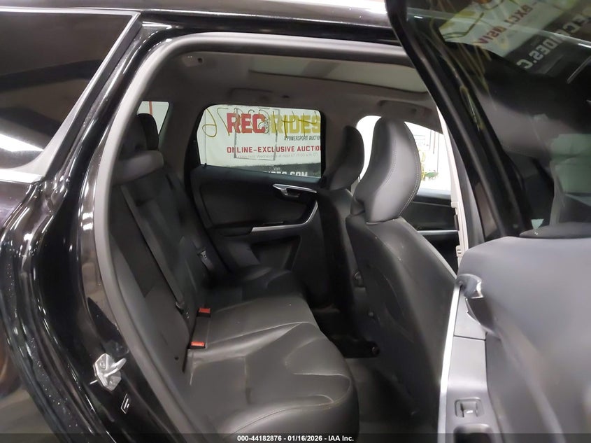 2015 Volvo Xc60 VIN YV4902RC6F2565914 IAAI salvage auction — FRONT END, Salvage Title, sold $2,825 on 2026-07-20 (photo 8)