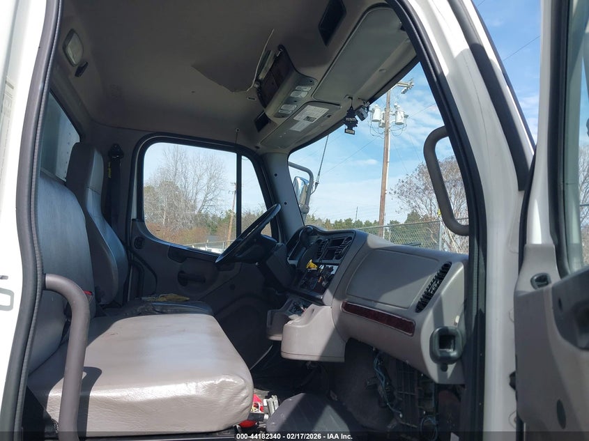 2020 Freightliner M2 106 VIN 3ALACWFC6LDME9890 IAAI salvage auction — THEFT, Salvage (North Carolina), sold $7,000 on 2026-08-27 (photo 7)