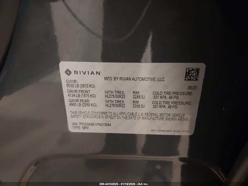 2023 Rivian R1s VIN 7PDSGABA1PN013944 IAAI salvage auction — SIDE, Salvage (Illinois), sold $21,100 on 2026-07-31 (photo 9)