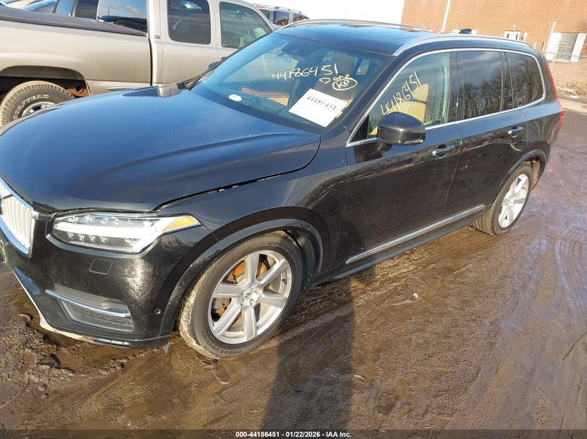2016 Volvo Xc90 VIN YV4A22PN8G1004147 IAAI salvage auction — ENGINE DAMAGE, Salvage (Vermont), sold $5,400 on 2026-07-14 (photo 2)