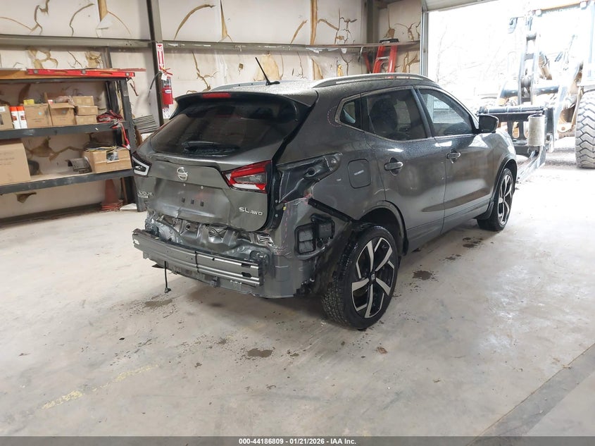 2022 Nissan Rogue VIN JN1BJ1CW5NW494021 IAAI salvage auction — REAR END, Salvage Title, sold $825 on 2026-07-29 (photo 4)
