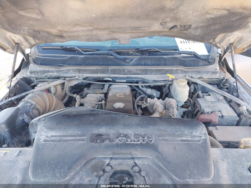 2019 Ram 4500 VIN 3C7WRLBL4KG659855 IAAI salvage auction — HAIL, Salvage Title, sold $18,750 on 2026-08-17 (photo 5)