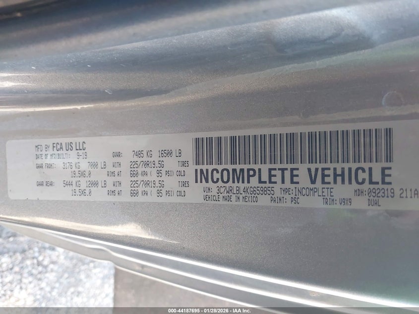 2019 Ram 4500 VIN 3C7WRLBL4KG659855 IAAI salvage auction — HAIL, Salvage Title, sold $18,750 on 2026-08-17 (photo 4)