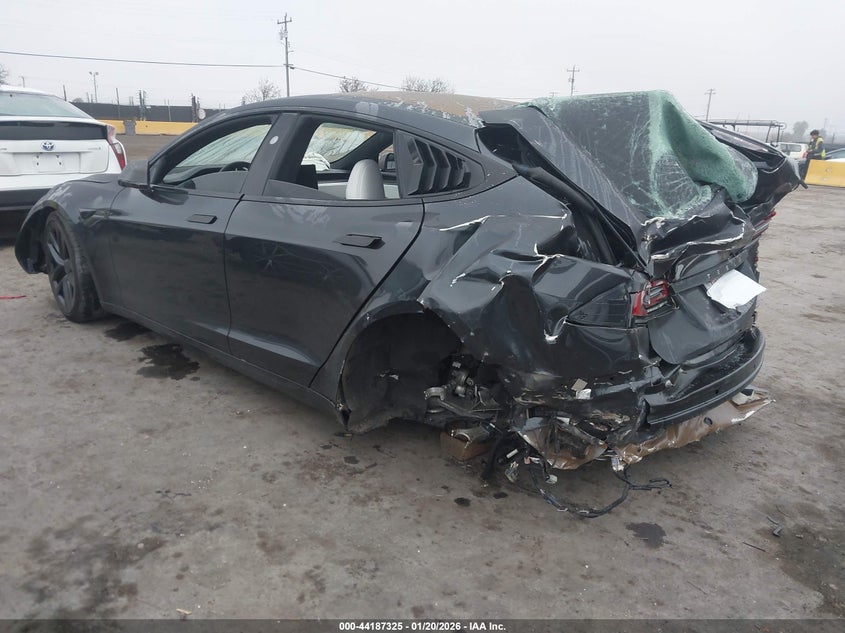 2024 Tesla Model s VIN 5YJSA1E66RF534577 IAAI salvage auction — FRONT & REAR, Salvage (California), sold $9,600 on 2026-07-16 (photo 3)