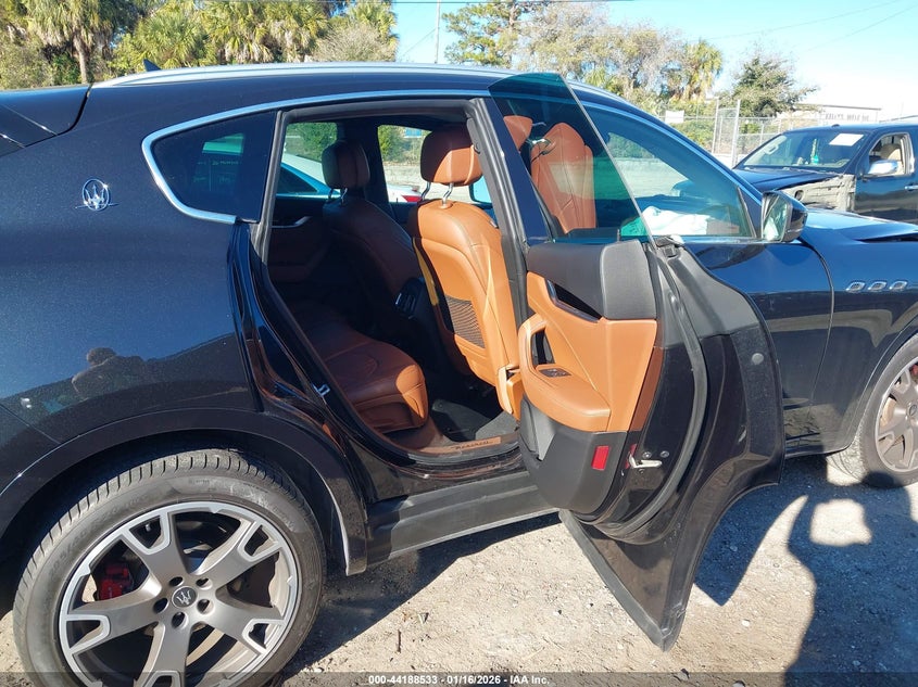 2021 Maserati Levante VIN ZN661YUA4MX379668 IAAI salvage auction — FRONT END, Salvage Title, sold $8,800 on 2026-07-09 (photo 8)