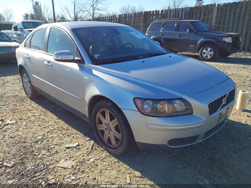 2007 Volvo S40 VIN YV1MS390372250938 IAAI salvage auction — LEFT FRONT, Clear (Virginia), sold $300 on 2026-07-27 (photo 1)