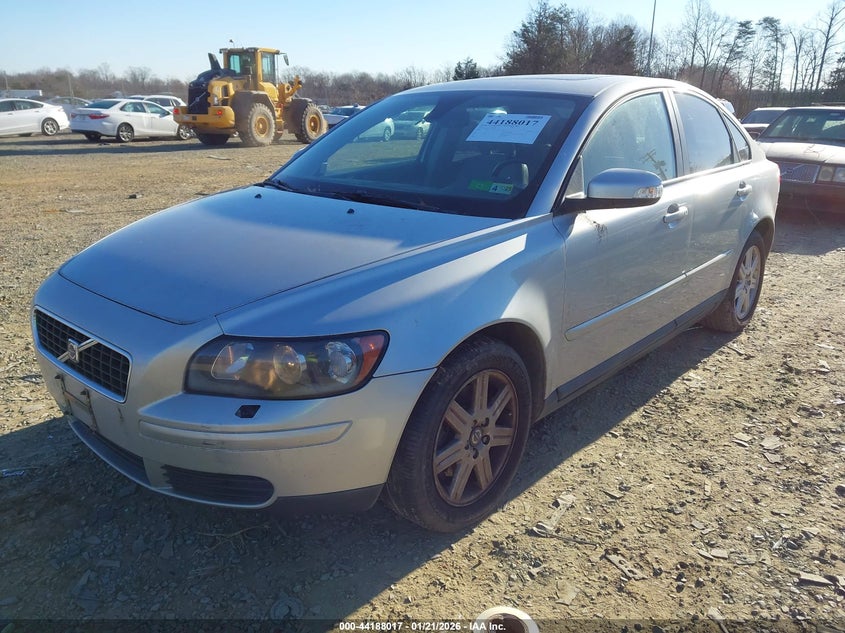2007 Volvo S40 VIN YV1MS390372250938 IAAI salvage auction — LEFT FRONT, Clear (Virginia), sold $300 on 2026-07-27 (photo 2)