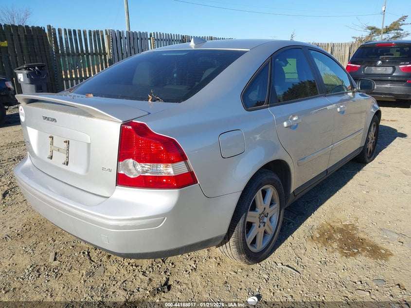 2007 Volvo S40 VIN YV1MS390372250938 IAAI salvage auction — LEFT FRONT, Clear (Virginia), sold $300 on 2026-07-27 (photo 4)