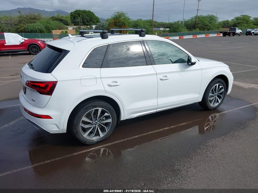 2021 Audi Q5 VIN WA1BAAFYXM2019765 IAAI salvage auction — LEFT FRONT, Clear (Hawaii), sold $7,700 on 2026-08-25 (photo 4)