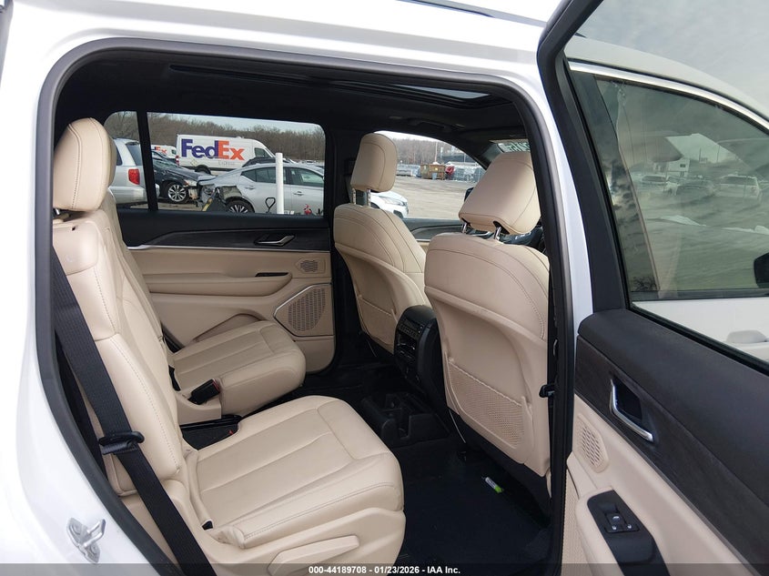 2025 Jeep Grand cherokee VIN 1C4RJKBG5S8652515 IAAI salvage auction — SIDE, Salvage (New Jersey), sold $24,100 on 2026-07-20 (photo 8)