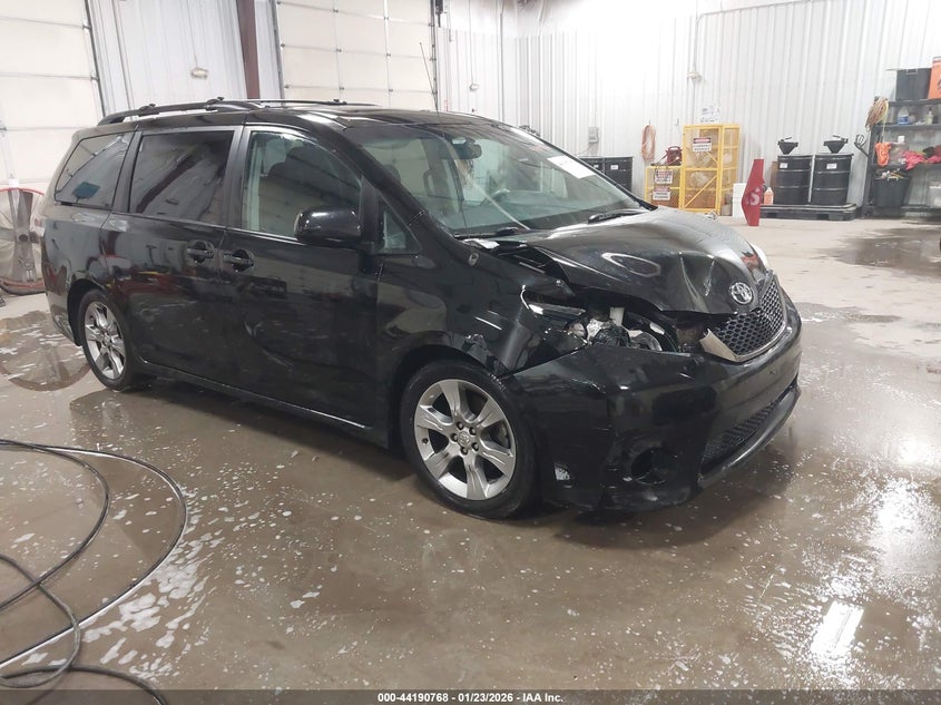 2012 Toyota Sienna VIN 5TDXK3DC7CS261318 IAAI salvage auction — FRONT END, Salvage Title, sold $1,450 on 2026-07-24 (photo 1)