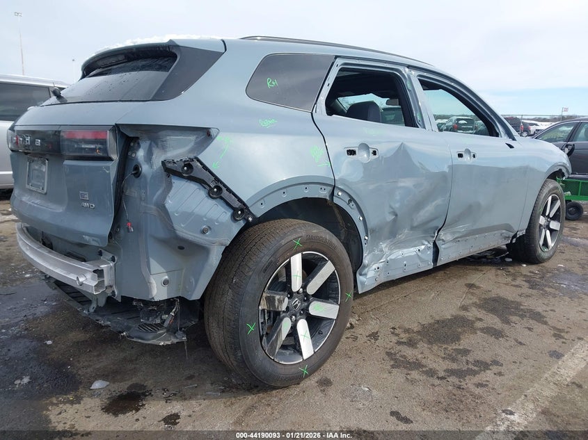 2024 Honda Prologue VIN 3GPKHXRJ1RS519715 IAAI salvage auction — FRONT & REAR, Salvage (New Jersey), sold $7,600 on 2026-07-13 (photo 4)