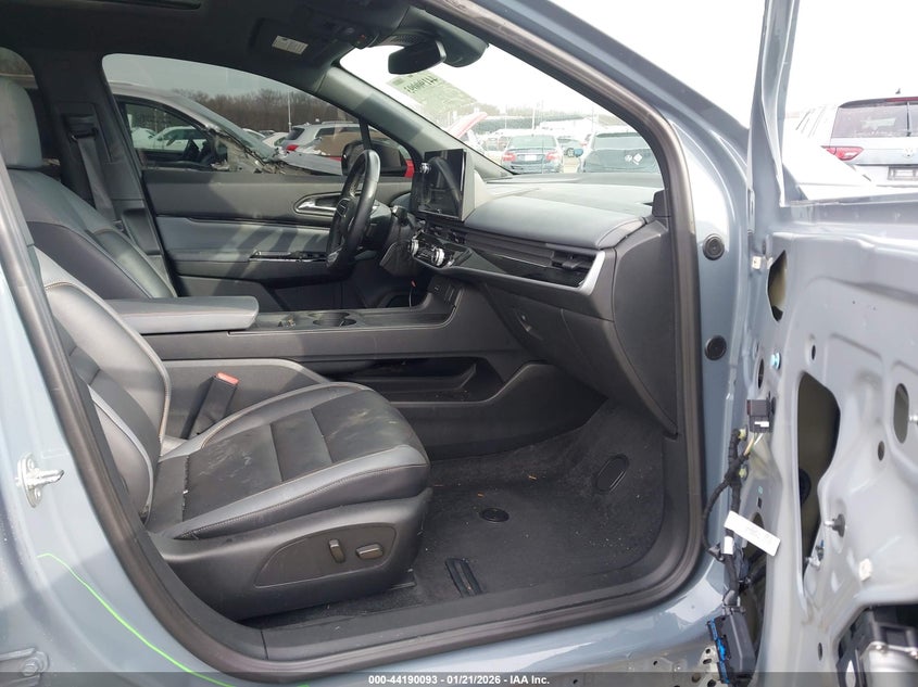 2024 Honda Prologue VIN 3GPKHXRJ1RS519715 IAAI salvage auction — FRONT & REAR, Salvage (New Jersey), sold $7,600 on 2026-07-13 (photo 5)