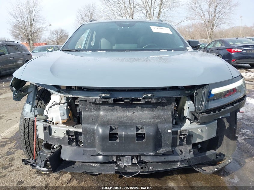 2024 Honda Prologue VIN 3GPKHXRJ1RS519715 IAAI salvage auction — FRONT & REAR, Salvage (New Jersey), sold $7,600 on 2026-07-13 (photo 6)