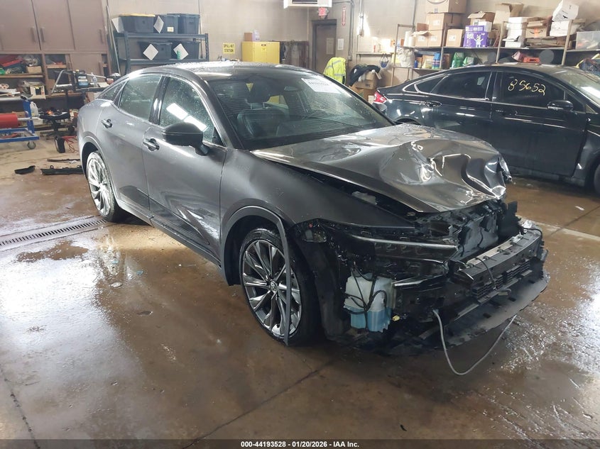 2024 Toyota Crown signia VIN JTDAAAAFXR3020889 — IAAI salvage auction photo