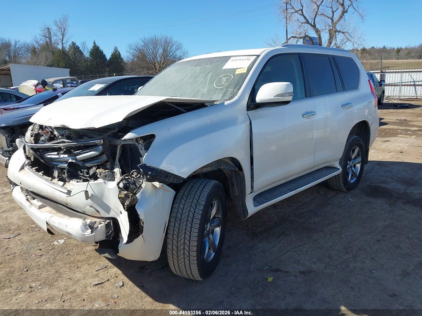 2011 Lexus Gx VIN JTJBM7FX4B5033693 IAAI salvage auction — FRONT END, Clear (Oklahoma), sold $7,800 on 2026-07-29 (photo 2)
