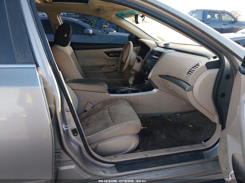 2014 Nissan Altima VIN 1N4AL3AP0EN224913 IAAI salvage auction — REPOSSESSION, Salvage Title, sold $300 on 2026-07-09 (photo 5)