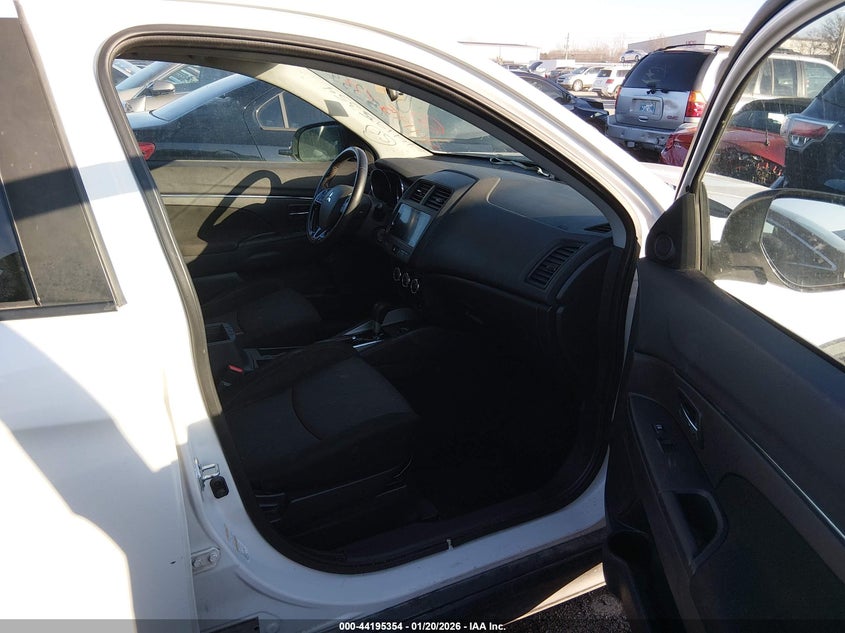 2019 Mitsubishi Outlander VIN JA4AR3AU5KU017430 IAAI salvage auction — FRONT END, Clear (Oklahoma), sold $2,650 on 2026-07-28 (photo 5)