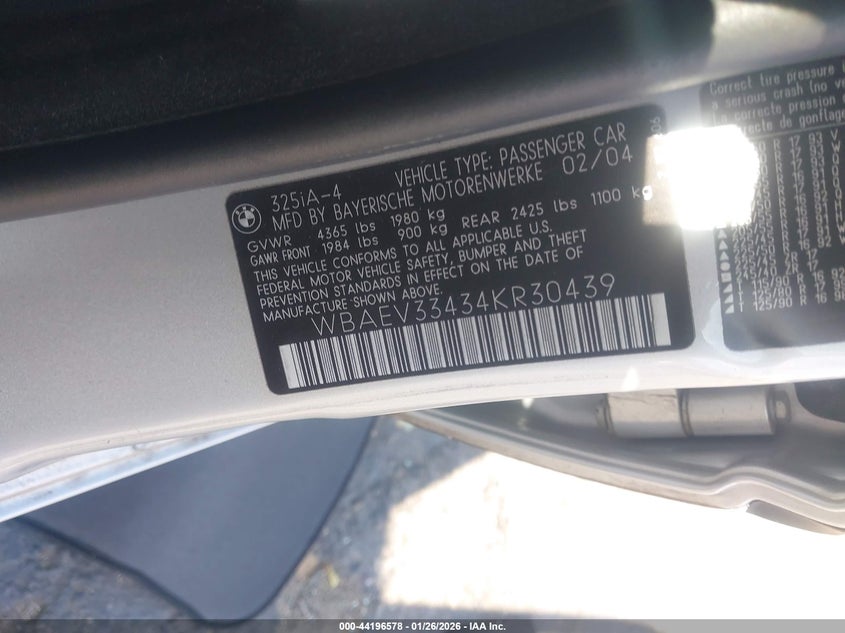 2004 BMW 3 series VIN WBAEV33434KR30439 IAAI salvage auction — RIGHT FRONT, Clear (California), sold $300 on 2026-07-22 (photo 9)