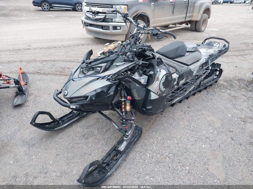 2024 VIN YH2LLCRM5RR000305 IAAI salvage auction — FRONT END, Clear (North Dakota), sold $1,900 on 2026-07-29 (photo 2)
