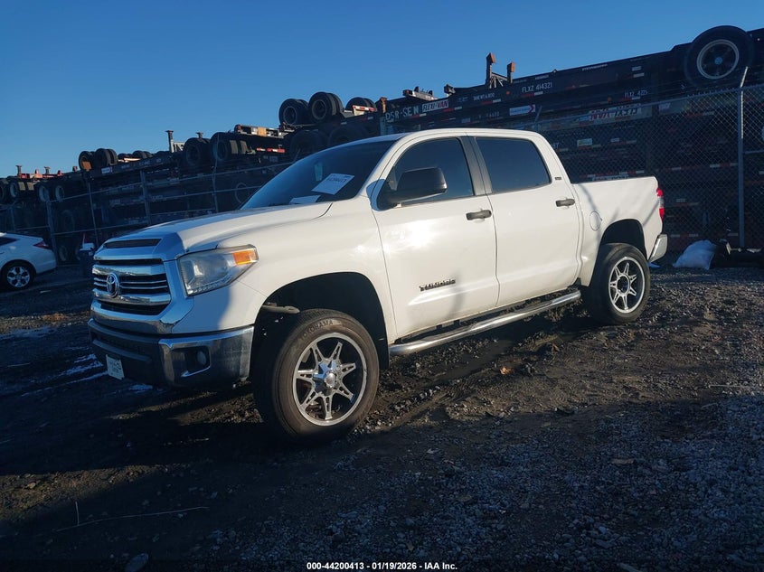 2017 Toyota Tundra VIN 5TFDW5F17HX590827 IAAI salvage auction — RIGHT SIDE, Other, sold $10,450 on 2026-07-17 (photo 2)