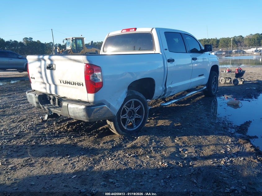 2017 Toyota Tundra VIN 5TFDW5F17HX590827 IAAI salvage auction — RIGHT SIDE, Other, sold $10,450 on 2026-07-17 (photo 4)