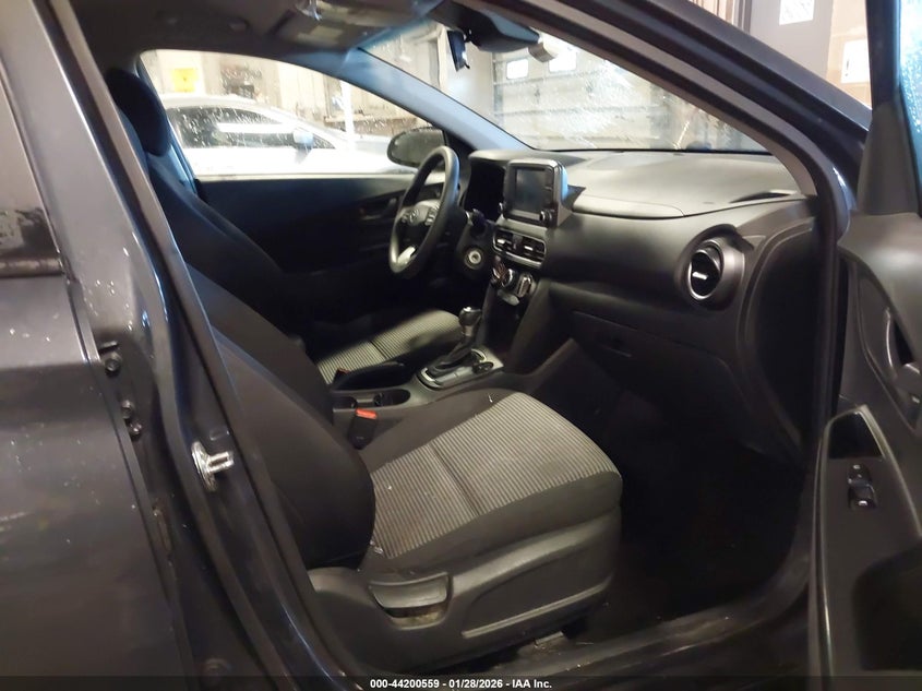 2021 Hyundai Kona VIN KM8K1CAA2MU602097 IAAI salvage auction — RIGHT SIDE, Salvage Title, sold $25 on 2026-07-21 (photo 5)