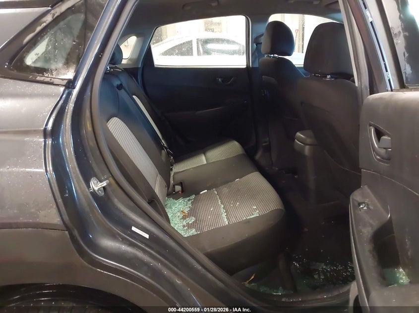 2021 Hyundai Kona VIN KM8K1CAA2MU602097 IAAI salvage auction — RIGHT SIDE, Salvage Title, sold $25 on 2026-07-21 (photo 8)