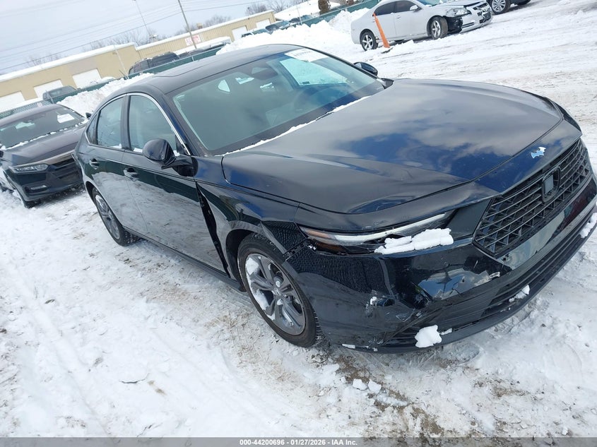 2024 Honda Accord VIN 1HGCY1F38RA091220 — IAAI salvage auction photo