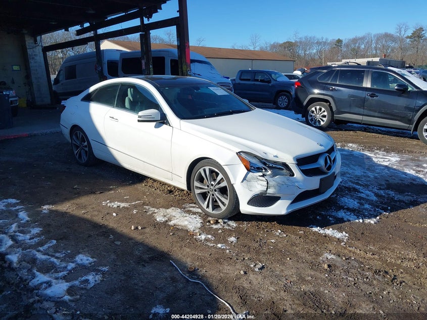 2016 Mercedes-benz E-klasse VIN WDDKJ6FBXGF322918 IAAI salvage auction — FRONT END, Mv-907A (New York), sold $2,275 on 2026-08-18 (photo 1)