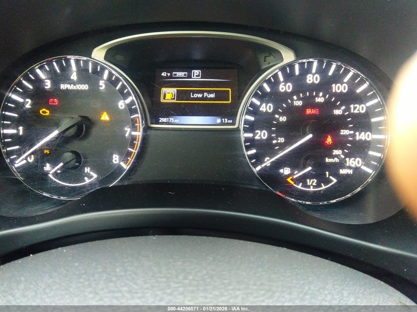 2017 Nissan Pathfinder VIN 5N1DR2MM0HC636200 IAAI salvage auction — FRONT END, Other, sold $125 on 2026-07-10 (photo 7)