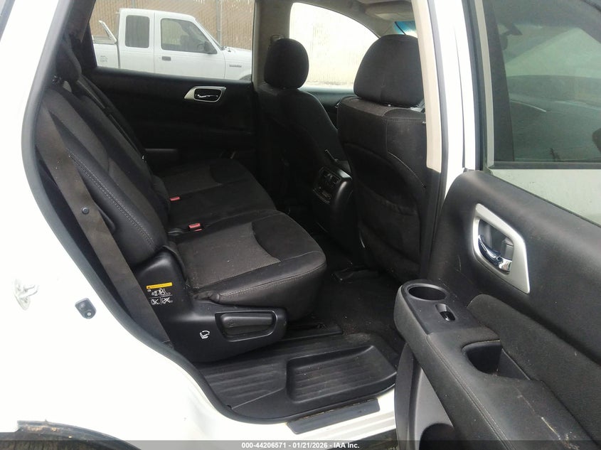 2017 Nissan Pathfinder VIN 5N1DR2MM0HC636200 IAAI salvage auction — FRONT END, Other, sold $125 on 2026-07-10 (photo 8)